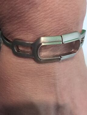 Marlyn Schiff Women's Brushed Silver Link Hinged Bracelet